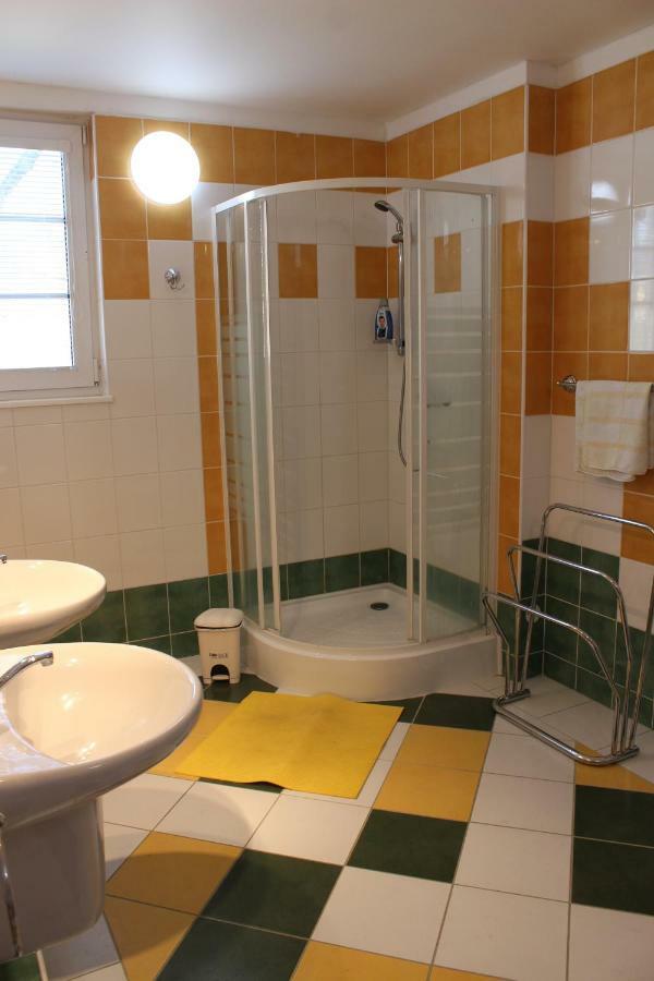 Apartman V Podskali Hluboká nad Vltavou Exterior photo